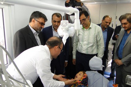 آغاز به کار کلینیک سیار دندانپزشکی در منطقه کاشان