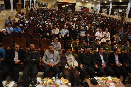 دومین جشنواره فرهنگی هنری «آئینه های مقاومت» در کاشان آغاز شد