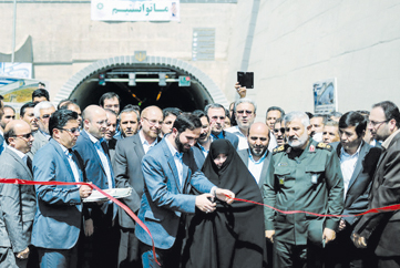 قاليباف: منتقدان آواربرداري هم بلد نيستند، چه رسد به سازندگي! قاليباف: منتقدان آواربرداري هم بلد نيستند، چه رسد به سازندگي!