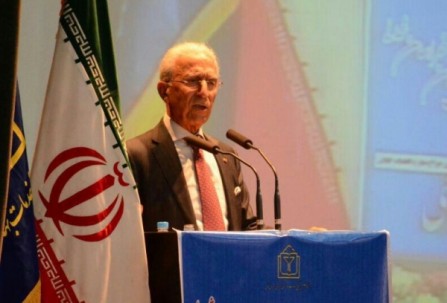 جلوگیری از فرار مغزها در گرو حفظ سطح علمی نخبگان است