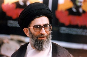 مادری که تمام دارایی خود را به جبهه فرستاد