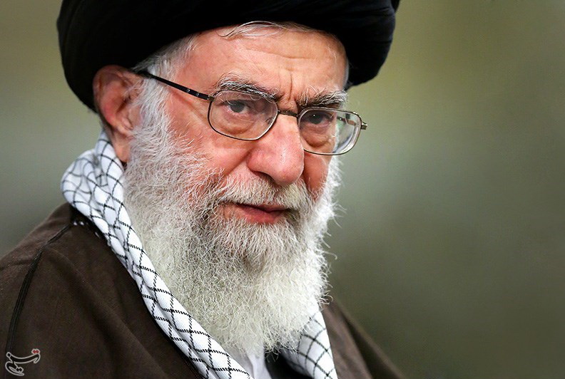 رهبر معظم انقلاب همه دستگاههای لشکری و کشوری را برای کمک به آسیب دیدگان زلزله فراخواندند رهبر معظم انقلاب همه دستگاههای لشکری و کشوری را برای کمک به آسیب دیدگان زلزله فراخواندند