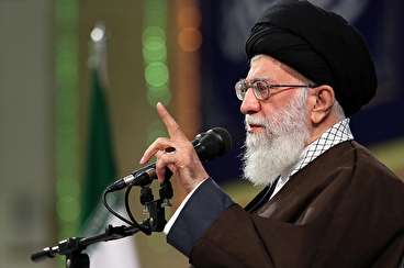 رهبرانقلاب: حمله‌ی سحرگاه امروز به سوریه یک جنایت است