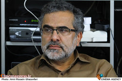 سال‌هاست حوادث انقلاب تحریف می‌شود