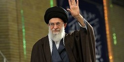  قئرخ ایلدی  شهامتله /پیروز بو میدانوخ / باش اَگمَمیشوخ ظلمه/آزاده ی دورانوخ