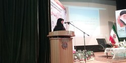 برخی‌ها تذکر حجاب می‌دهند که اصلا مقید به حجاب نیستند