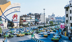 ارتقای فضای انسان‌محور با احداث پلازای شهری هفت‌تیر