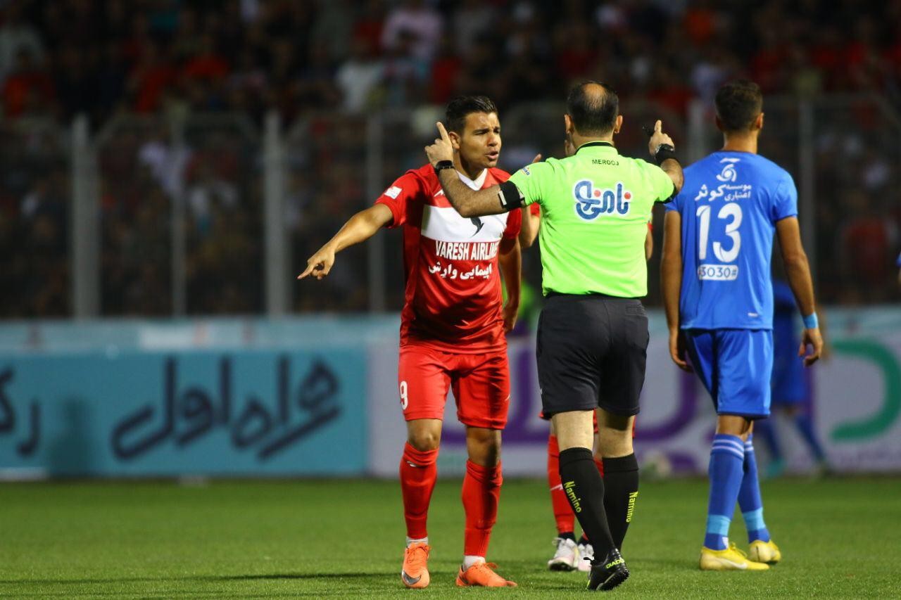 پرسپولیس به دنبال صدرنشینی پایان سال پرسپولیس به دنبال صدرنشینی پایان سال