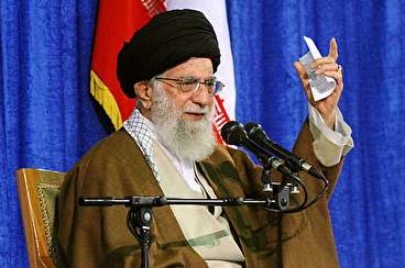 رهبر انقلاب: آقای ترامپ! شما غلط می‌کنید