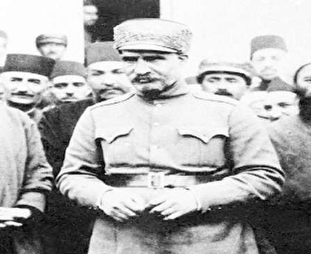 رضاشاه نوشت:
 حکم مهکمح عجراع شود!