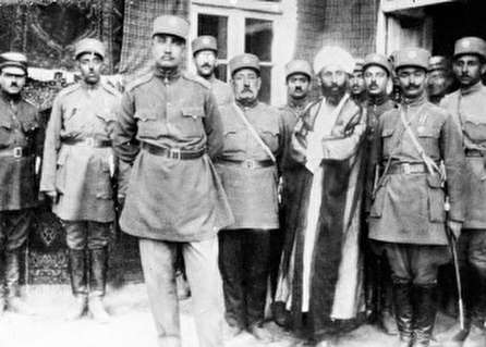 رضاخان برای کشف حجاب به دنبال امضای علما بود!