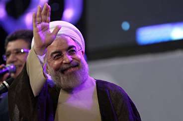 روحانی (اردیبهشت ۹۶): ما درگذشته، صبح نمی‌دانستیم ساعت ۱۱ظهر قیمت دلار چند میشود؟