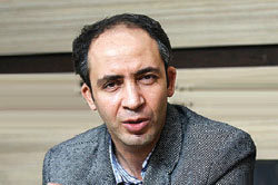 یک مغازه بدون مجوز را پلمپ می‌کنند اما بانک غیرمجاز را نه!