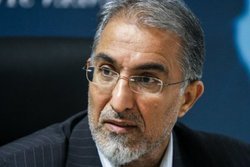 برای بازگشت به دلار ۴۰۰۰تومانی می‌جنگیم