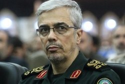 در برابر مقر تروریست‌ها در نزدیکی مرز‌های کشور ساکت نخواهیم نشست/جزء ۷ قدرت اول پهپادی جهان هستیم