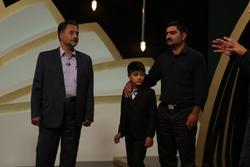 پدر زنجانی کمک یک میلیارد تومانی مردم را به کودکان سرطانی اهدا کرد