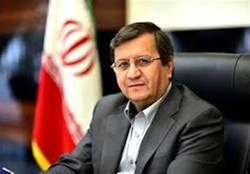 همتی: برنامه مشخصی برای نرخ ارز تعادلی داریم