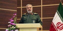 ابرقدرت‌ها در مقابل ایران صف‌آرایی کرده‌اند/ ۴۰ سال دشمنی بی‌اثر