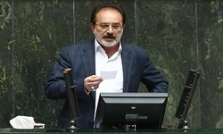 حسن‌بیگی: آمریکا در باتلاق گرفتار شده است
