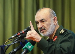 هیچ تعارضی بین ایران و روسیه وجود ندارد/ اگر بخواهیم در مدت کوتاهی آمریکایی‌ها را در خاورمیانه مدیریت می‌کنیم