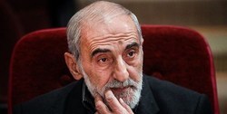 حسین شریعتمداری: خودتان را به آن راه نزنید!