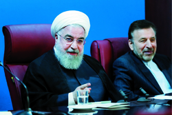 رئیس‌جمهور: با افتخار تحریم‌ها را می‌شکنیم