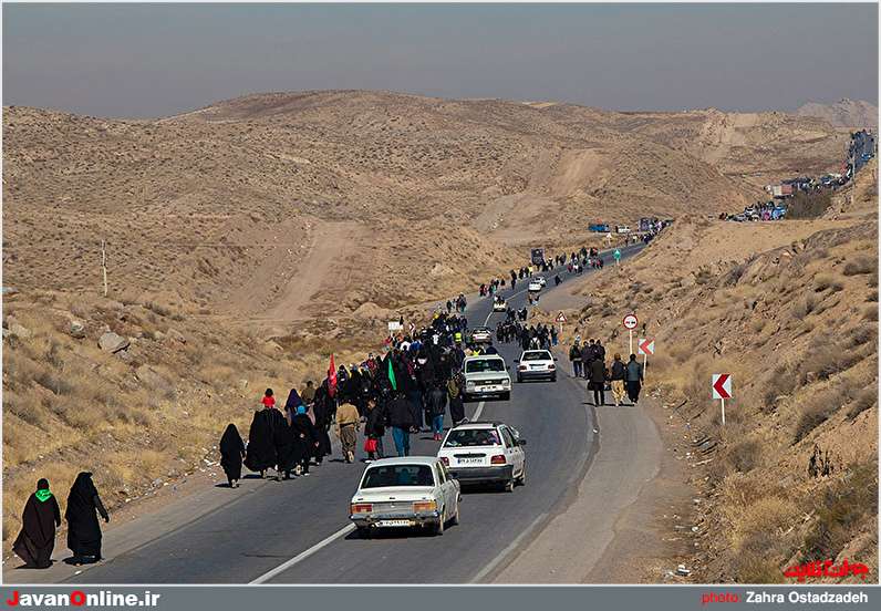 زائران پیاده حرم مطهر رضوی