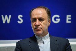 حاجی‌بابایی: دولت ۲ برابر سال۹۶ خود را مقروض کرده است