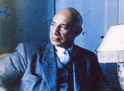 تصویر دیده نشده از رکن‌الدین مختار معروف به «سرپاس مختاری»