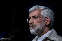 جلیلی: برجام توافقی نیست که بتواند منافع کشور را تامین کند