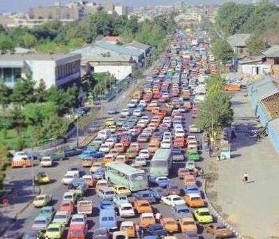رواج رنگ‌های تیره نتیجه دور شدن از اسلام واقعی و مشخص نبودن تکلیف خودمان با خودمان