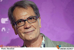 سینمای مقاومت موفق است، چون با مردم ارتباط برقرار کرد