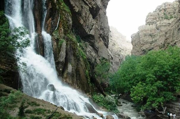 این آب یخ نمیزند! این آب یخ نمیزند!