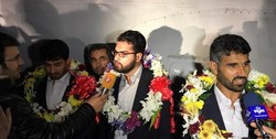 ۴ مرزبان آزاد شده از دست تروریست‌های جیش الظلم به کشور بازگشتند