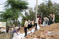 دانشجویان همچنان پای کارند