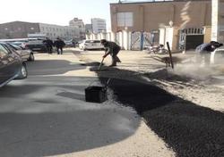 تداوم آسفالت ریزی و لکه گیری در معابر منطقه ۸
