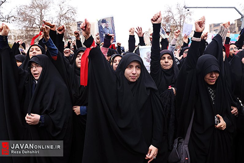 راهپیمایی دانشجویان از دانشگاه تهران تا میدان فلسطین