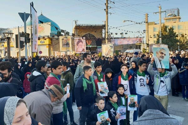 مراسم گرامیداشت سردارسلیمانی وهمرزمانش برگزارشد مراسم گرامیداشت سردارسلیمانی وهمرزمانش برگزارشد