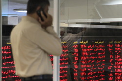 نقدینگی ۲۲۰۰ هزار میلیارد تومانی موتور محرک بورس
