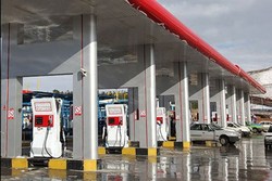 شایعه تک نرخی شدن بنزین تکذیب شد