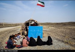 تنبلی مسئولان کرمانی عامل باقی‌ماندن بی‌سوادی در استان