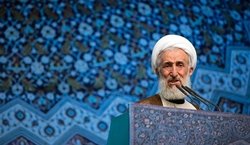 انتقاد از کمک‌رسانی دیرهنگام به مناطق برف‌زده