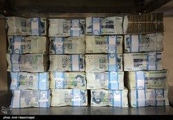 عبور نقدینگی از مرز ۲۲۰۰هزار میلیارد تومان