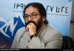 جمشید جم: مدیران ارشاد تمایلی برای حضور سرود و آهنگ‌های انقلابی در موسیقی فجر نداشتند