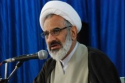 بسیج با کاخ نشینان مستکبر کنار نمی آید