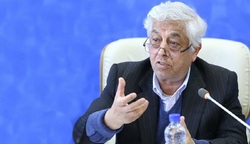 «کشاورز» با موافقت رهبر انقلاب سرپرست وزارت جهاد کشاورزی ماند
