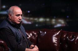 از پُستم درباره شهید سلیمانی دفاع کردم
