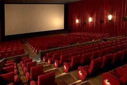 تمدید تعطیلی برنامه‌های فرهنگی، هنری و سینمایی تا پایان سال