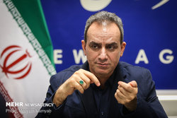 یک استعفای ناگهانی در مدیریت تئاتر
