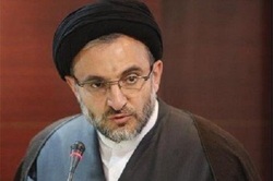 بقاع متبرکه در رسیدگی به معضلات اجتماعی نقش محوری دارد